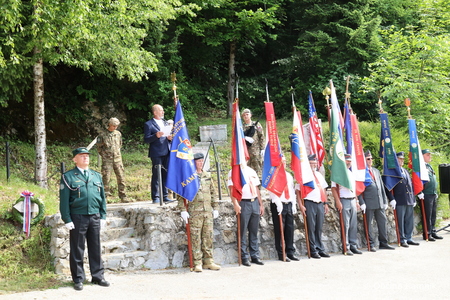 Spominska slovesnost v Češnjicah  (7)